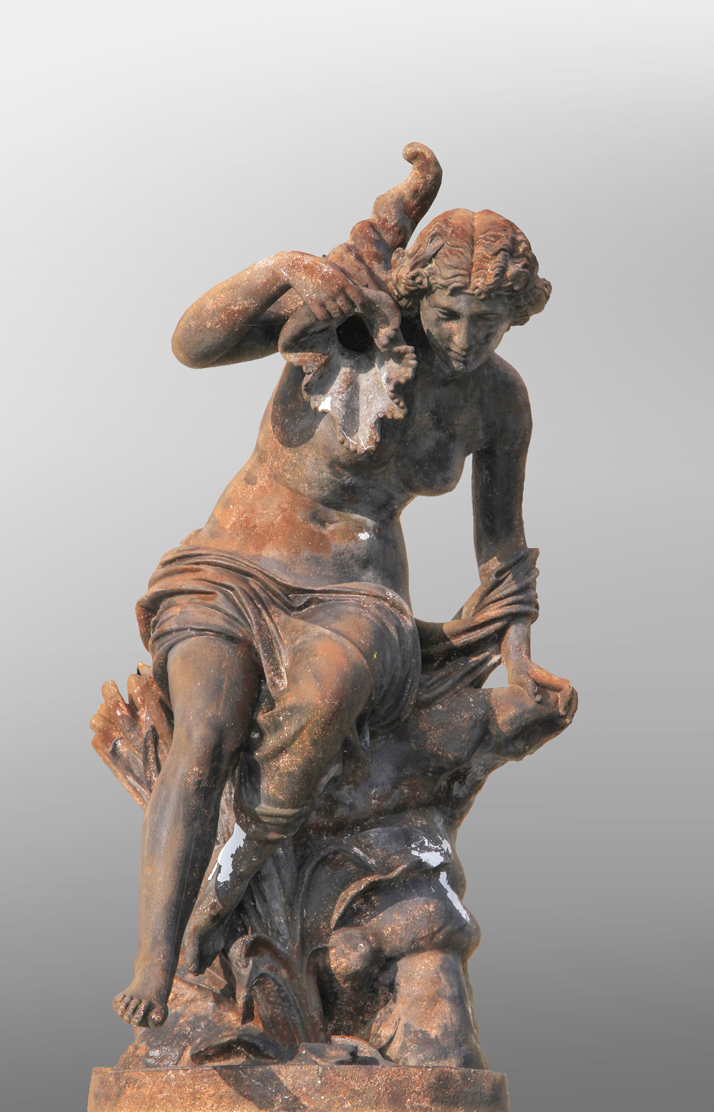 statue-femme-a-la-conque-fonte-de-fer-brossy-et-fils-antiquaires-rolle-suisse